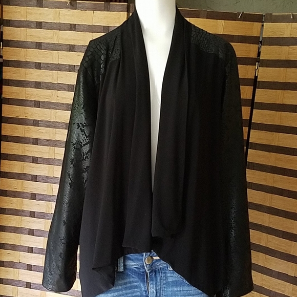 Chico's snakeskin print jacket - Picture 3 of 11